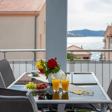 Villa Kristina Trogir Exterior photo