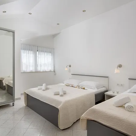 Villa Kristina Trogir Exterior photo